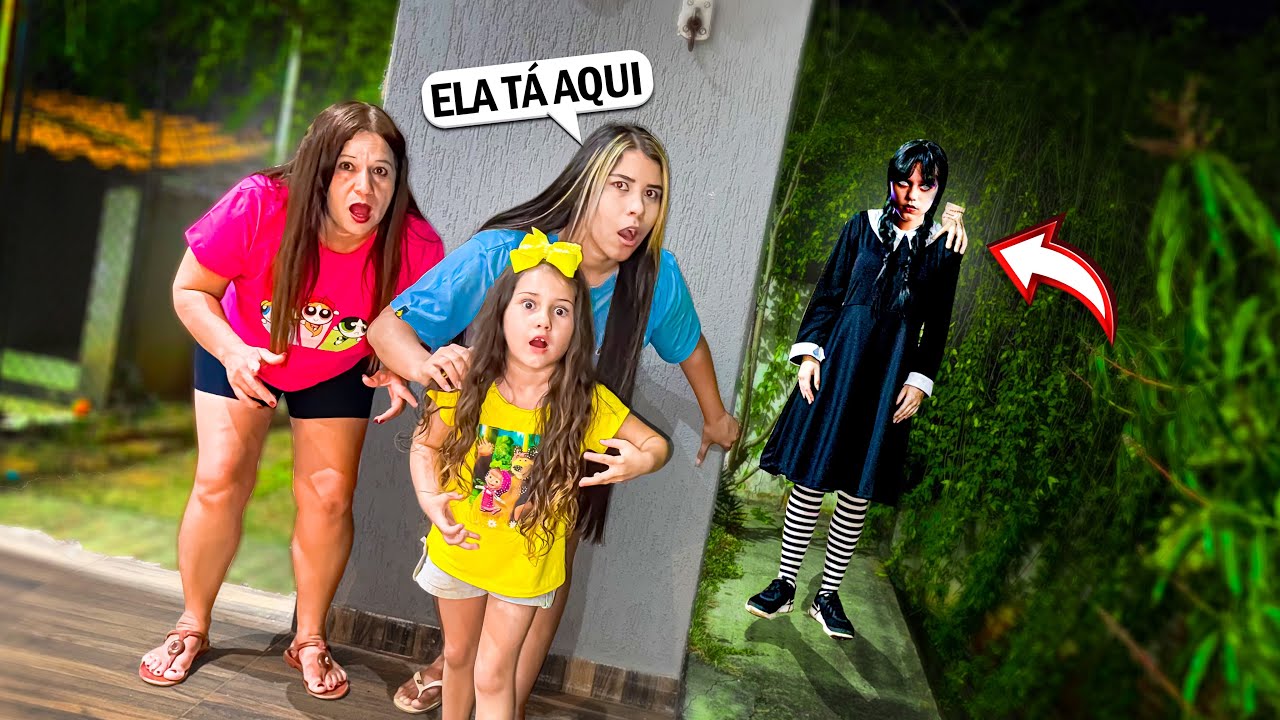 A WANDINHA APARECEU NO QUINTAL DA NOSSA CASA DE MADRUGADA!!  