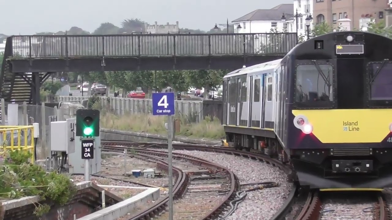 Island Line: SWR on the  Isle of Wight Sept 2025