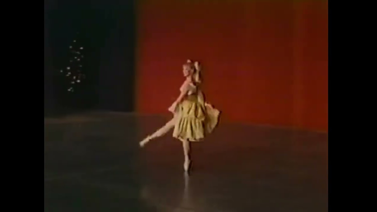 TOFFEE (English Dance NUTCRACKER - Clifford)