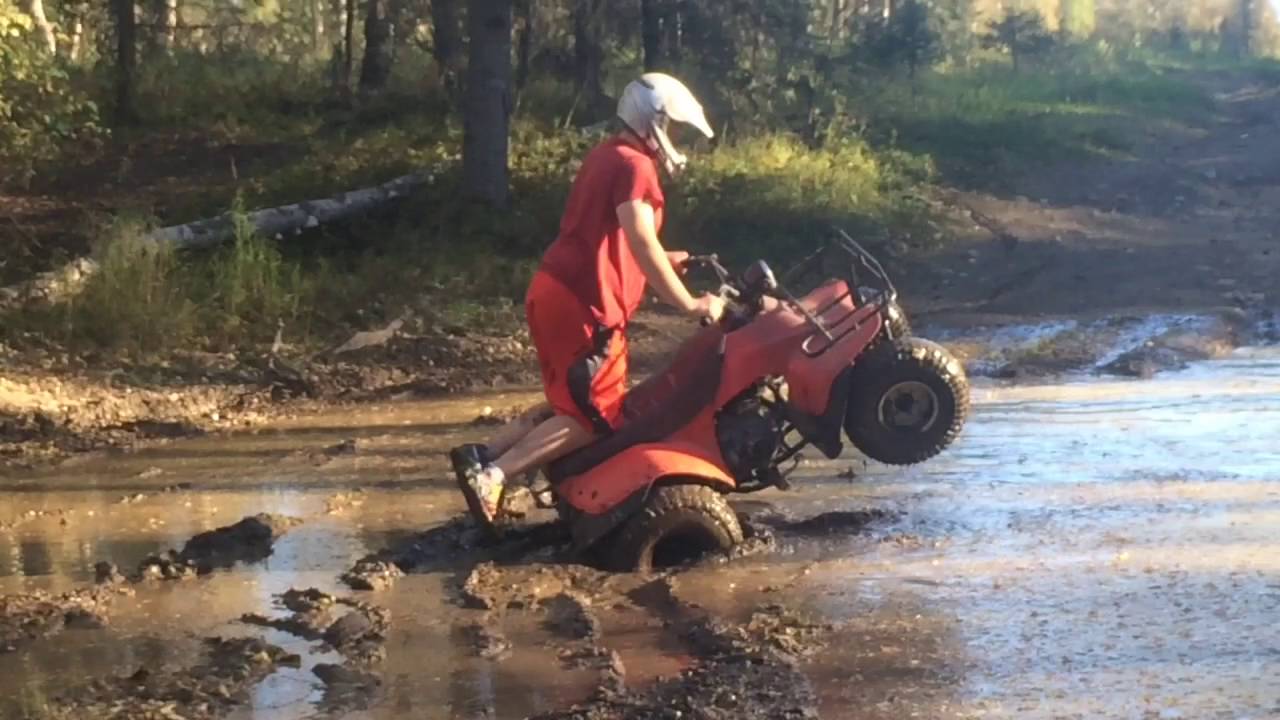 1983 Suzuki 125 Mudding