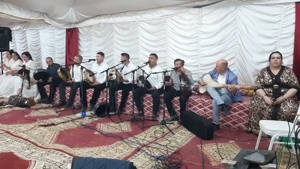 من جديد  تحياتي لكم مع الفنانة نعيمة نكودة مصطفى الصغير أوعبود سيمو الخنيفري عزيز مريرت والجموعة 