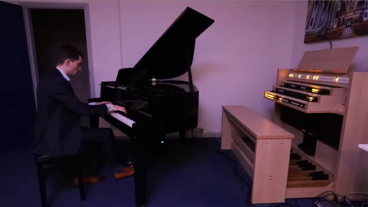 Vrije piano improvisatie met als thema Liefde en Zegen - Arjan Huizer