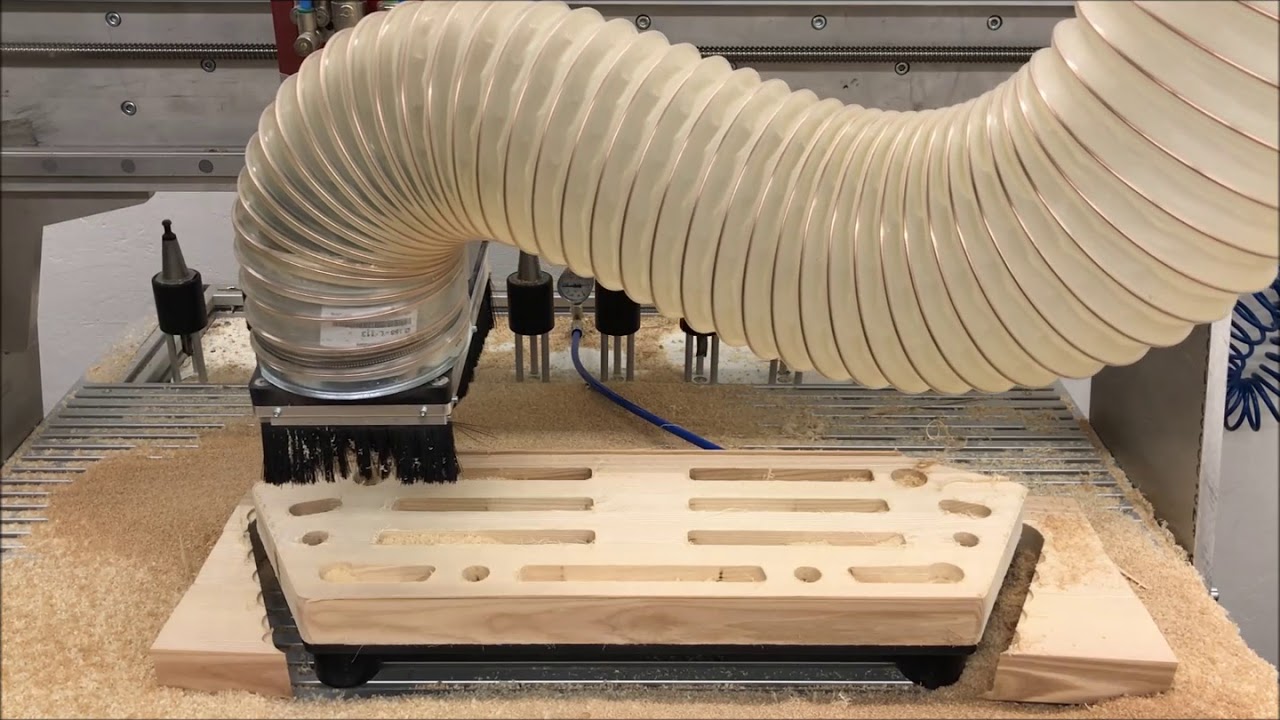 Antworks atelier stories - milling a wooden Strong Ant 3 trainingboard