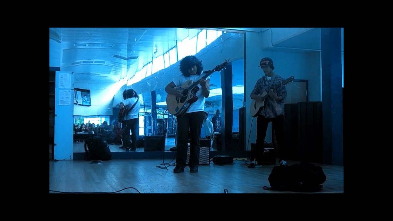 Jose and Brandon @ South City's Open Mic 2011