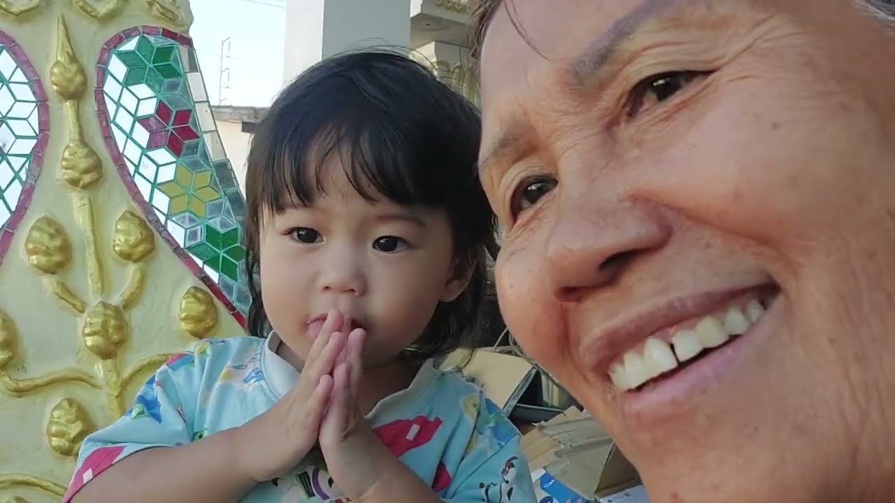 ค่ำพาหลานวิ่วออกกำลังกาย