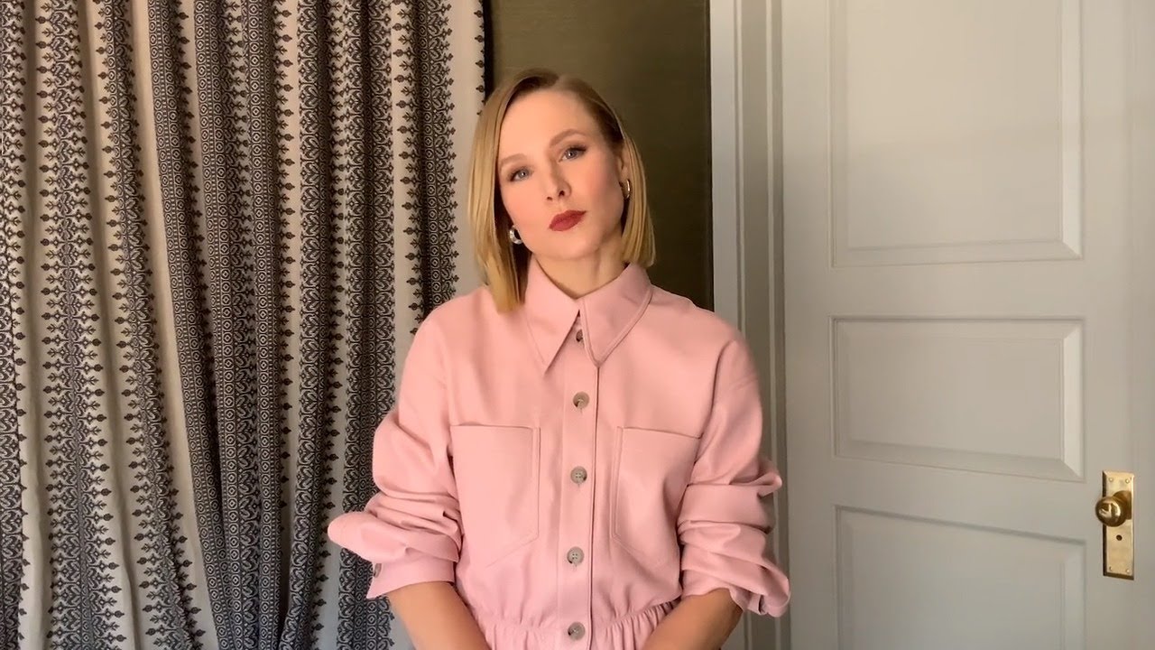 Kristen Bell Presents The Owl House with a Peabody Award