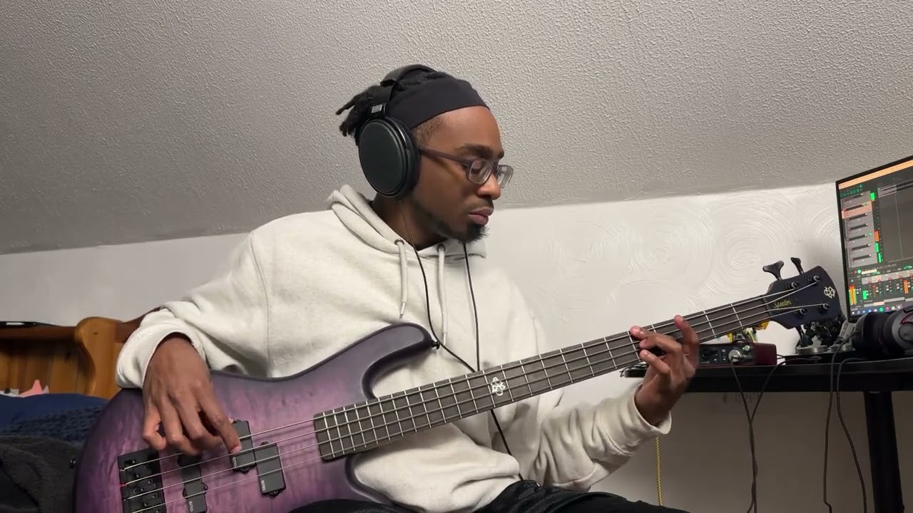 Deftones - Passenger (Bass Cover)