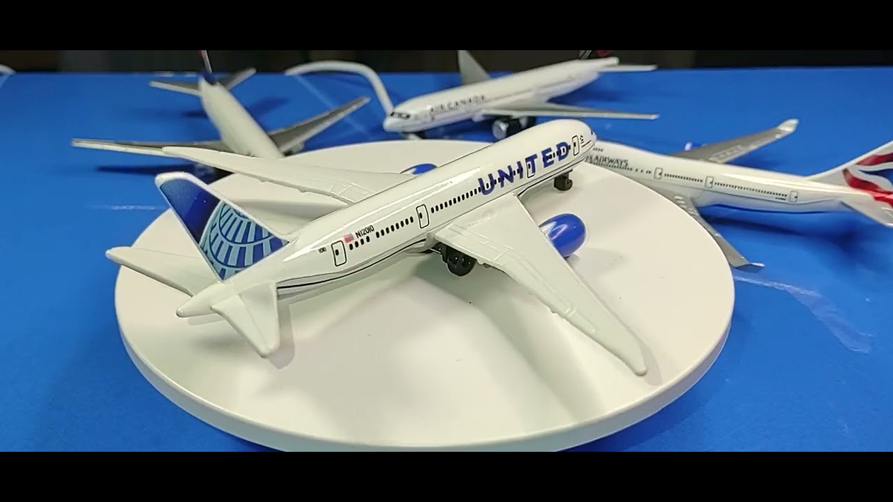 Daron Diecast Airliners; Boeing Aircraft 