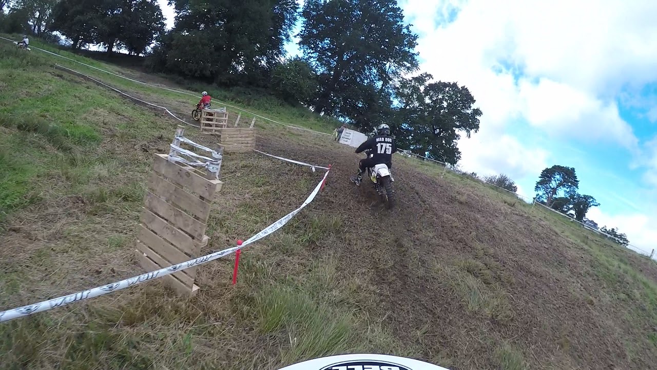 South Coast Scramble at East stour,twinshock b race 2,made two good passes on last lap for 6th