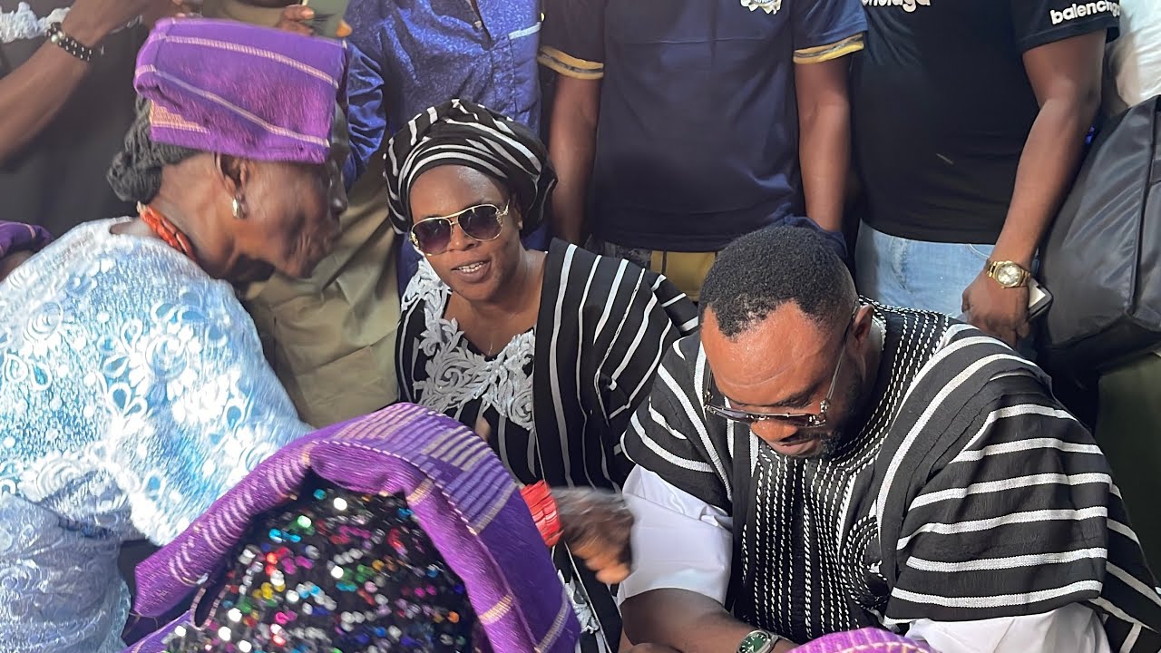 Odunlade Adekola Receives Blessings from Elders At  His family house in Otun Ekiti 