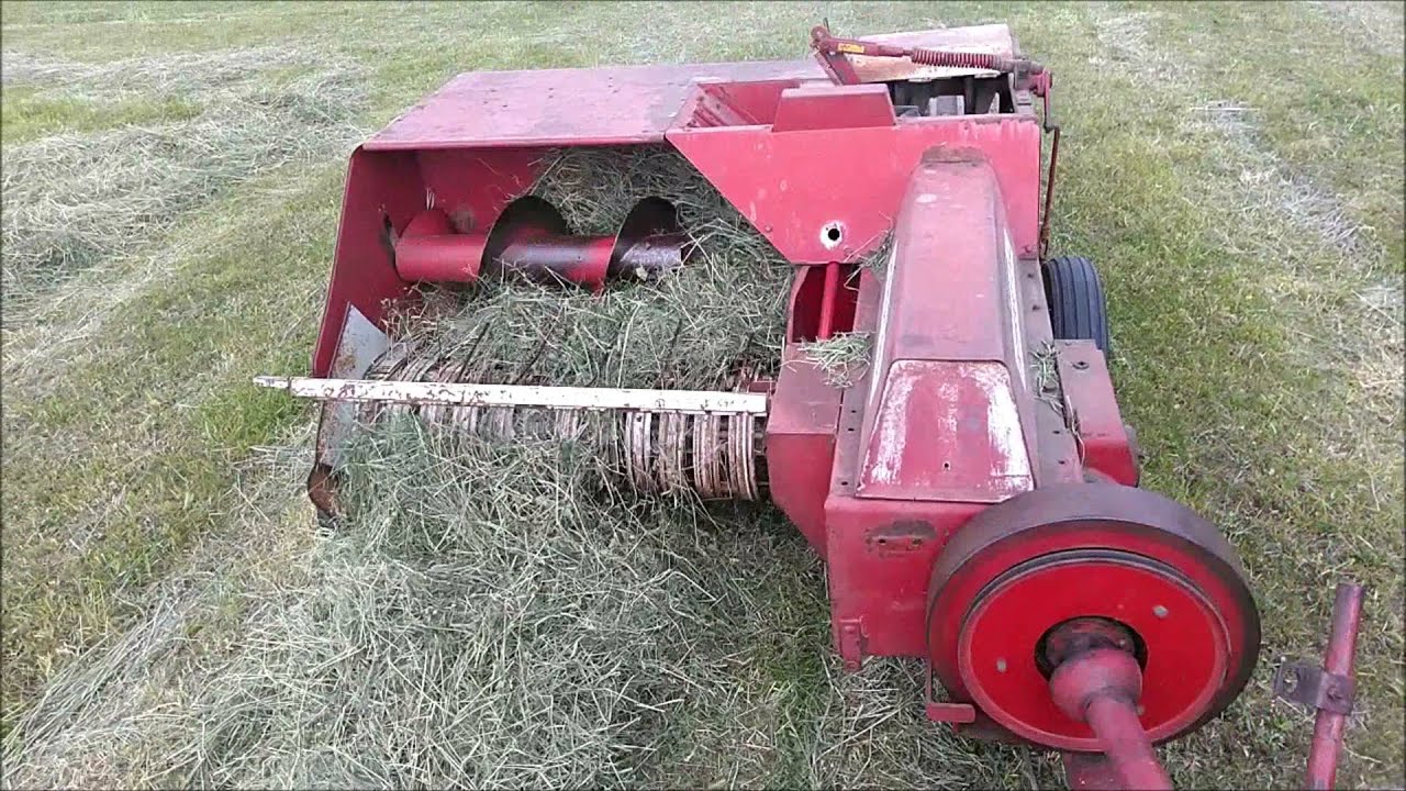 Farmall 560D & IH 47 Baler