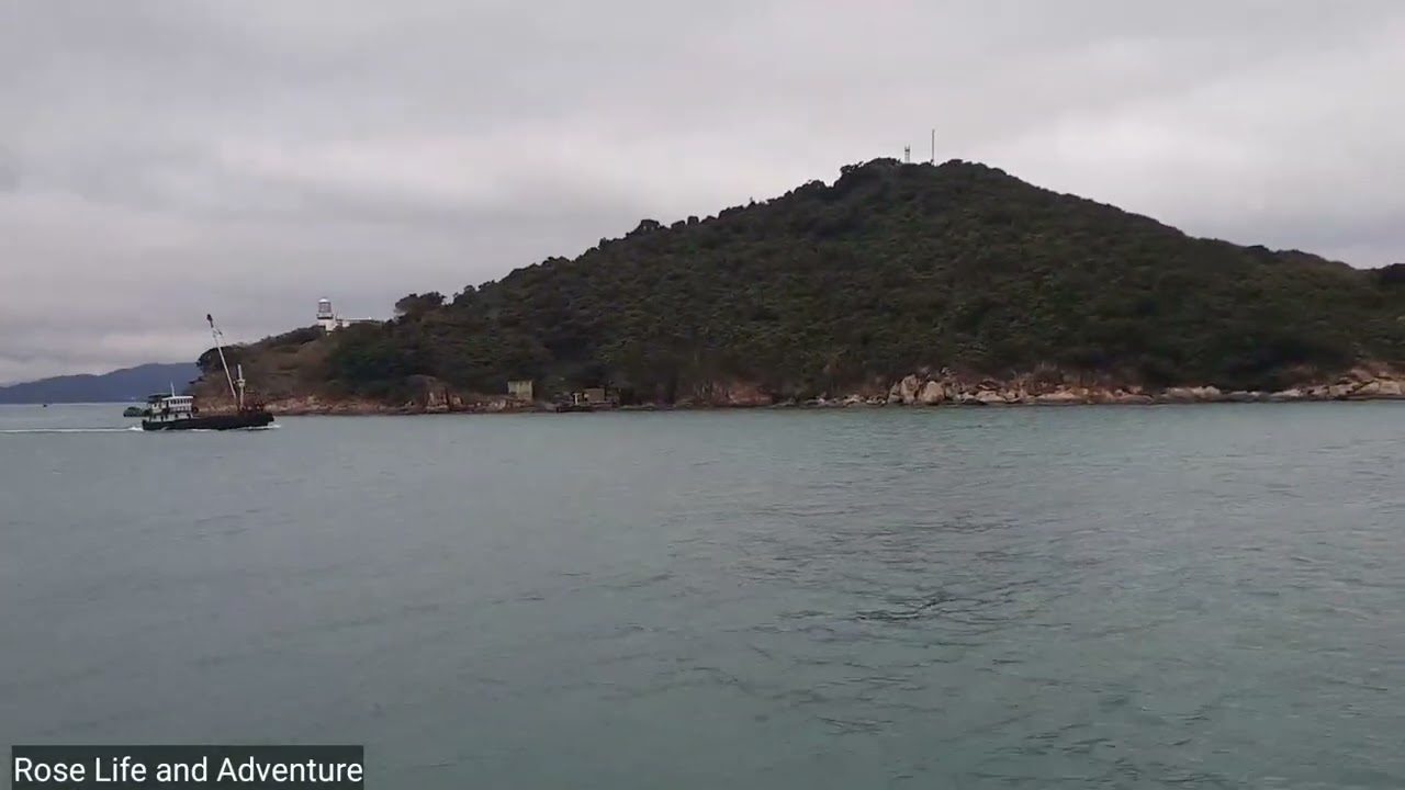 How to go to Lamma Island Hong Kong | Yung Shue Wan Ferry No. 4 from World-Wide House Central