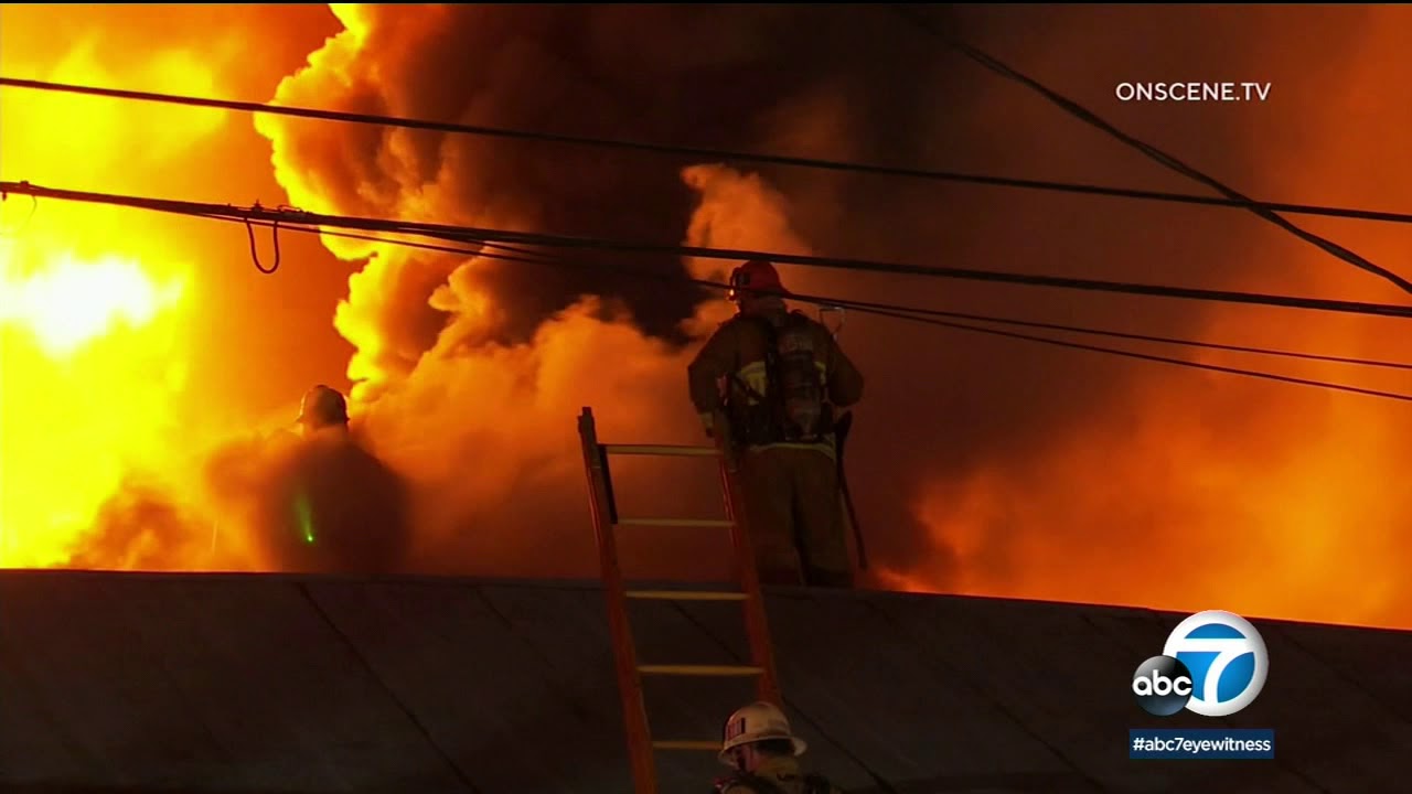 Massive blaze rips through downtown LA fabric store; 3 firefighters hurt | ABC7