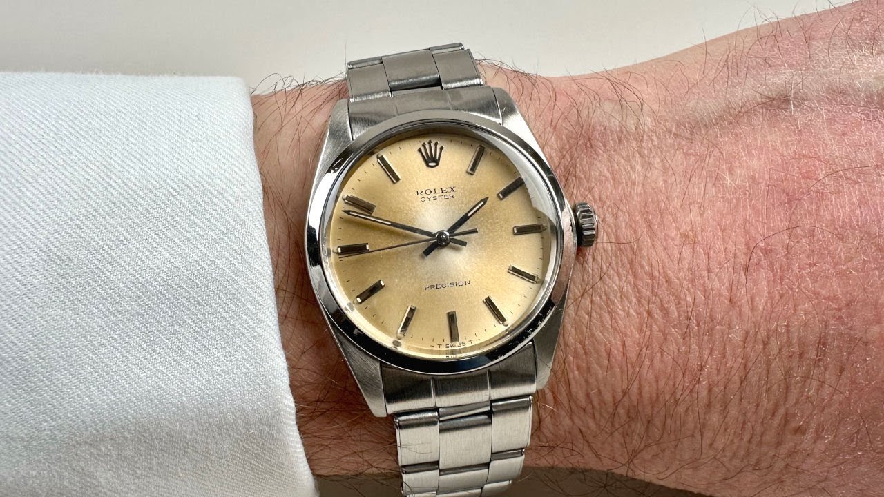 Часы Rolex Oyster Ref. 6426, выпущенные в 1969 году.