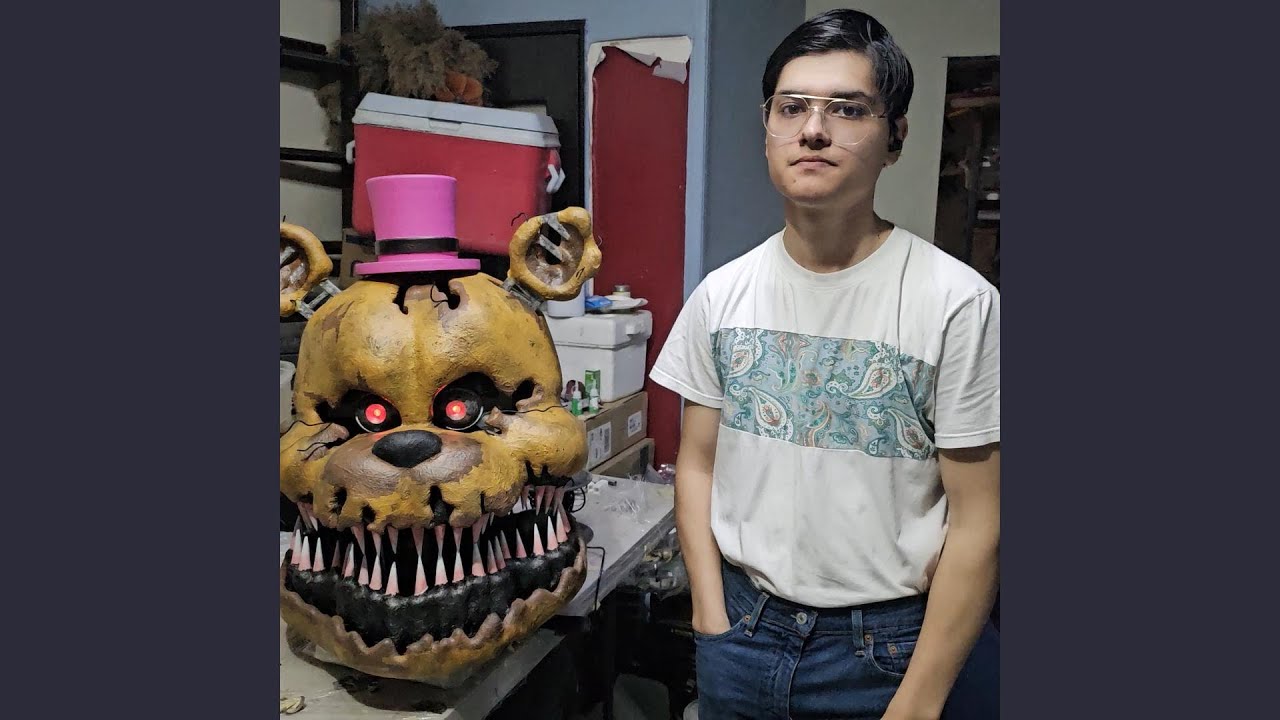nightmare Fredbear Cosplay 4 reporte