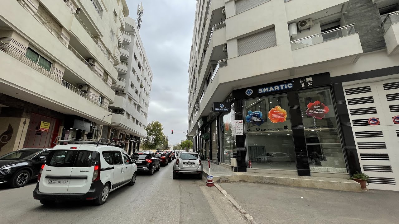 محل تجاري بأرقى المواقع وسط المدينة للبيع أو للكراء قرب شارع علال بن عبد الله بفاس local commercial