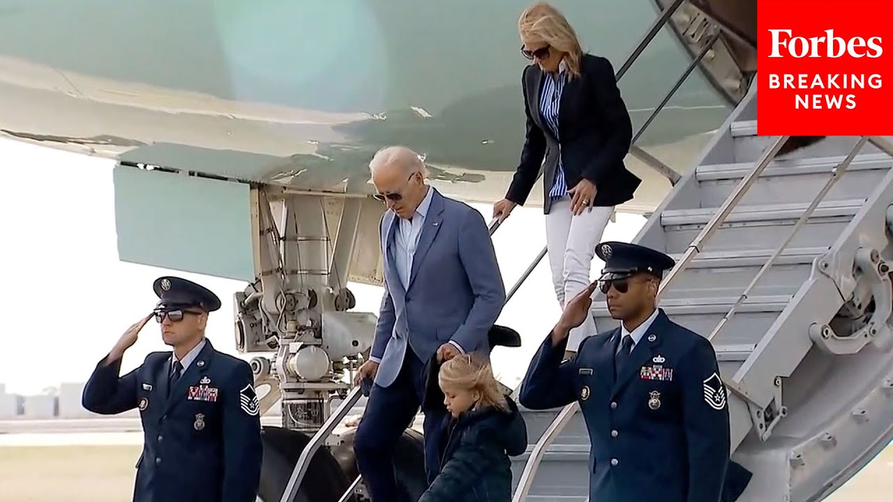 JUST IN: Biden And Family Arrive In Philadelphia Before Heading To Wilmington, DE For New Year's Eve