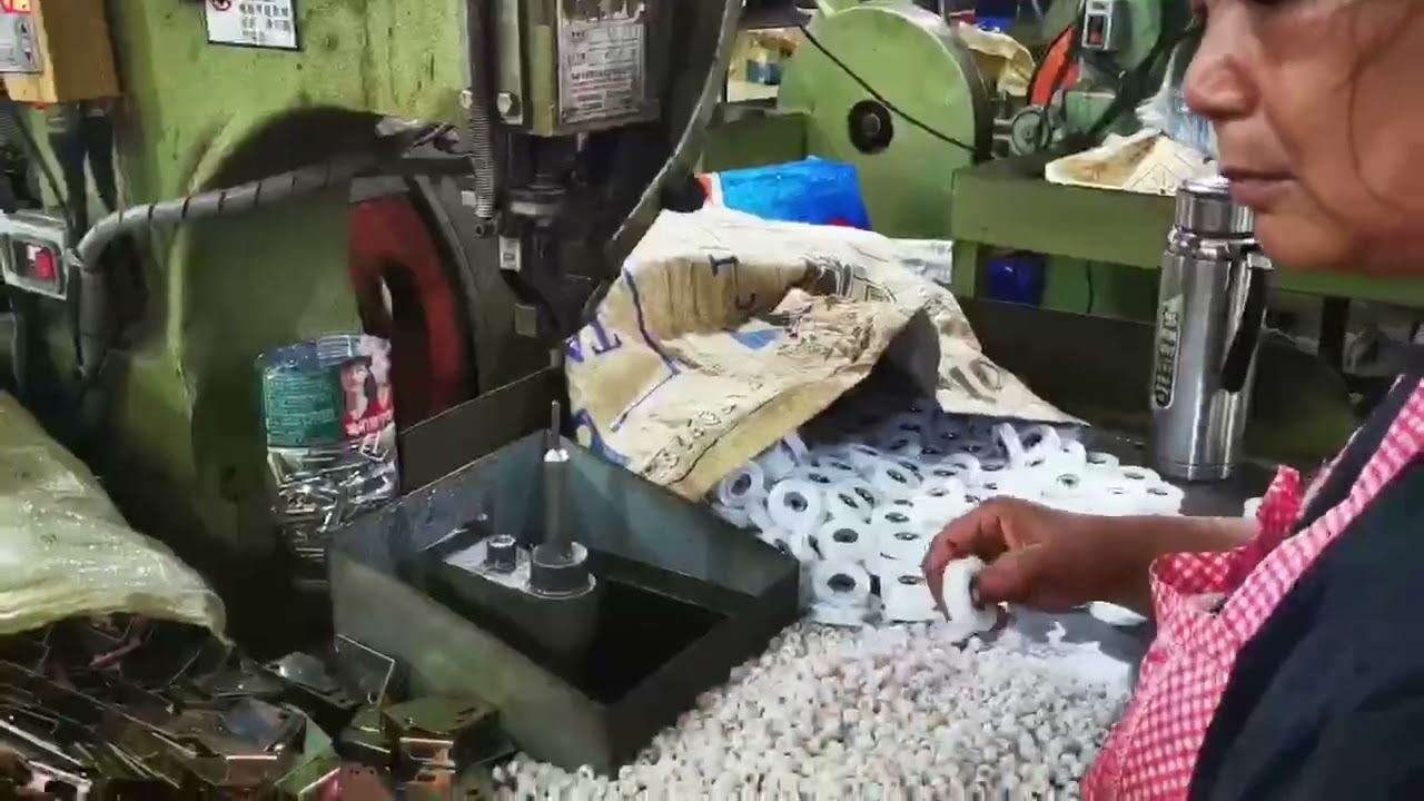 The production process of window and door pulley manufacturing