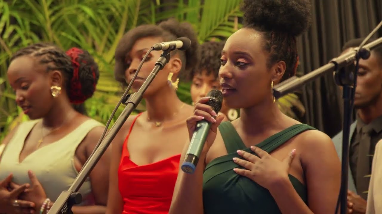 URANDUHURA By Oreste Niyonzima ft Fabiola Uwibambe(Official Video)