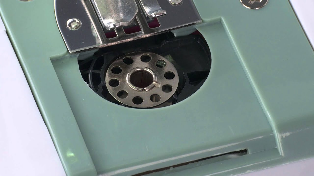 SINGER&reg; QUIKFIX&trade; Bobbin Insertion Tutorial
