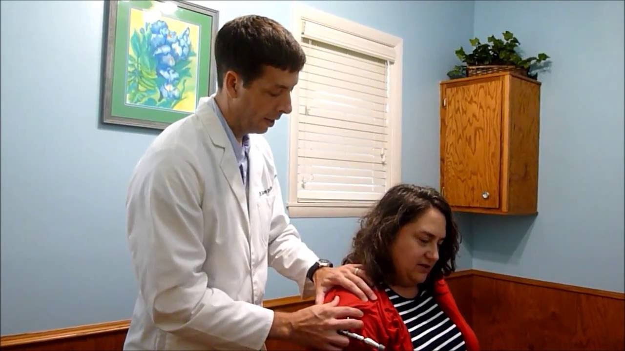 Relieving Shoulder Issues with an Adjustment