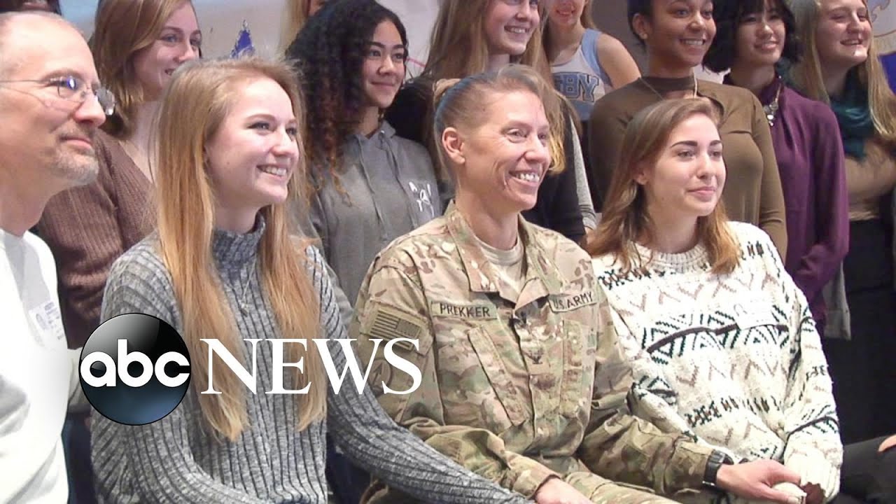 SOLIER RETURN: Army Mom Surprises Daughters in School