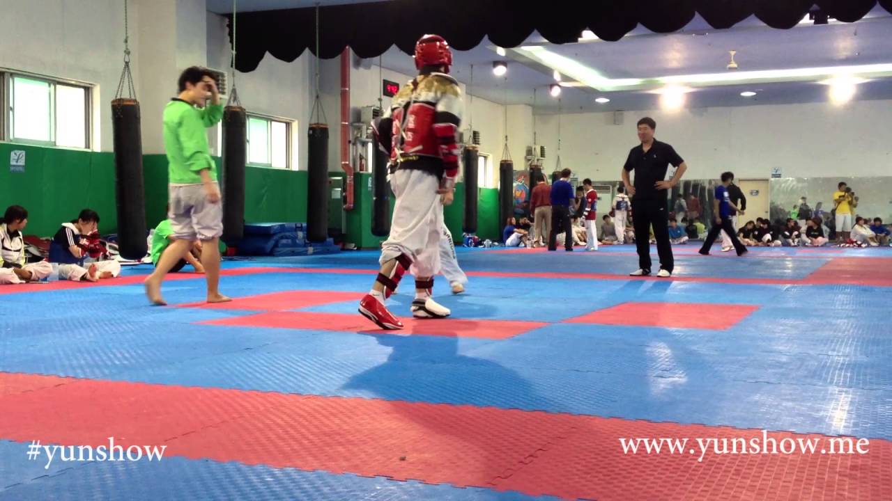 Throwing down at Yong In University in 2013