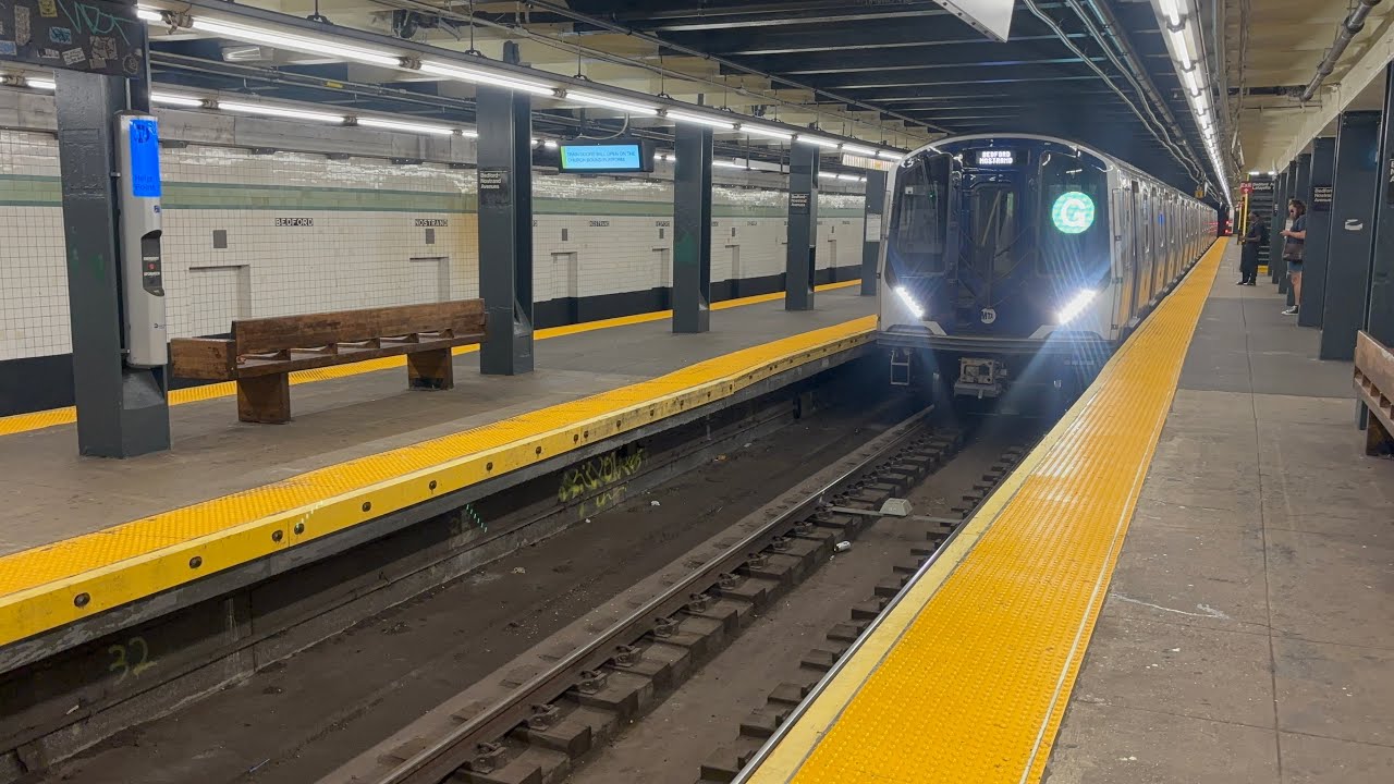 MTA NYC Subway: R211A/R211T G train action to Bedford-Nostrand Aves 
