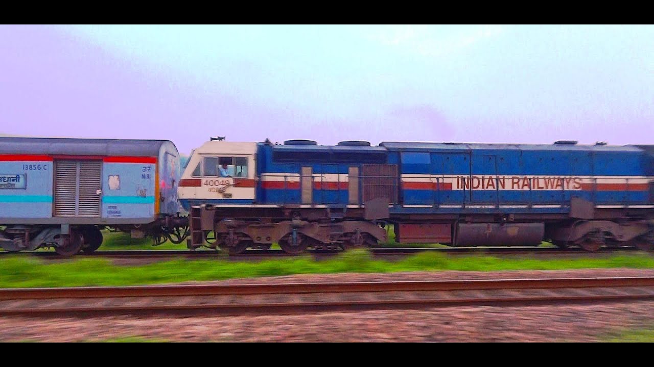 [IRFCA] Dibrugarh Rajdhani Express via Lucknow behind TKD WDP4B #40049