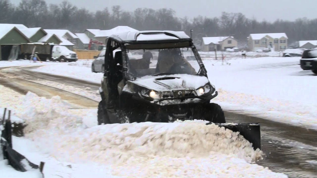 Can Am Commander Denali Snow Plow Doing Work!!