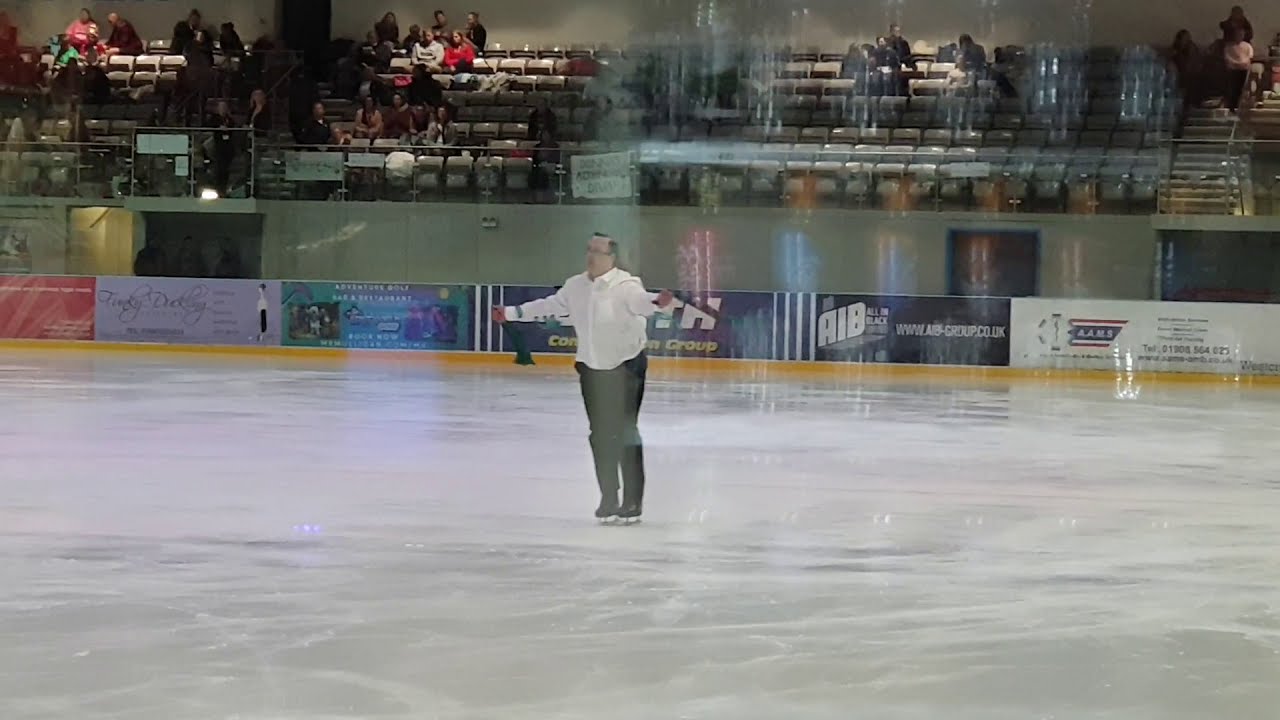 My first big ice skating competition!! milton keynes artistic competition