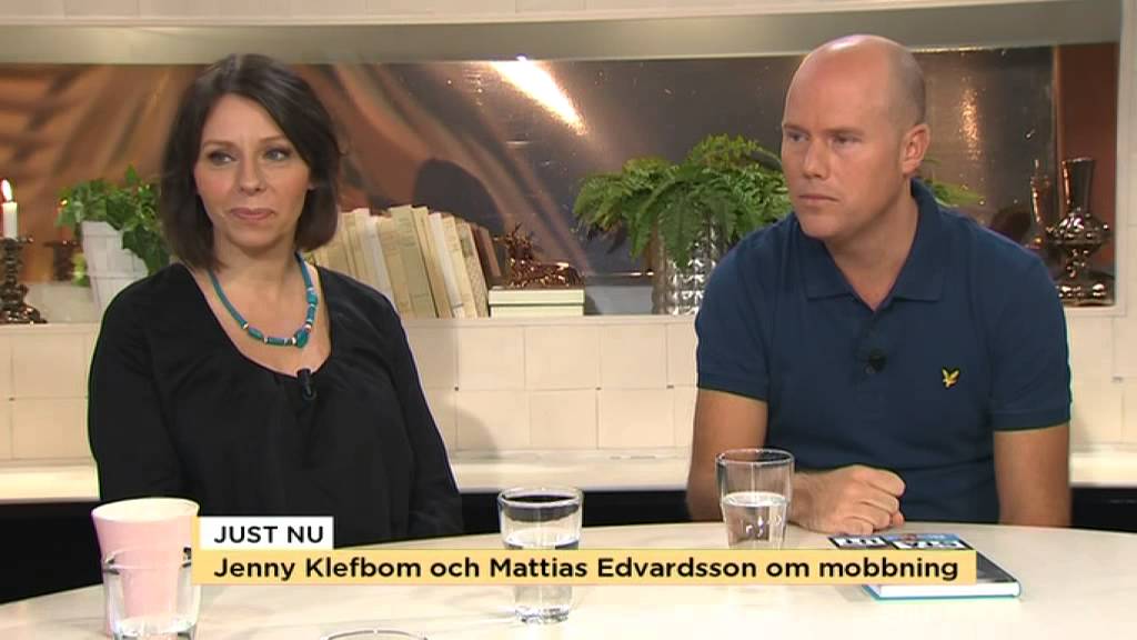 Psykologen och f.d. mobbaren svarar på frågor om mobbing - Nyhetsmorgon (TV4)