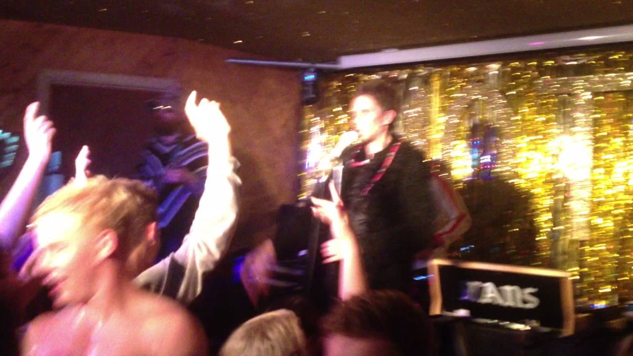 Super Hans live at the Moth Club