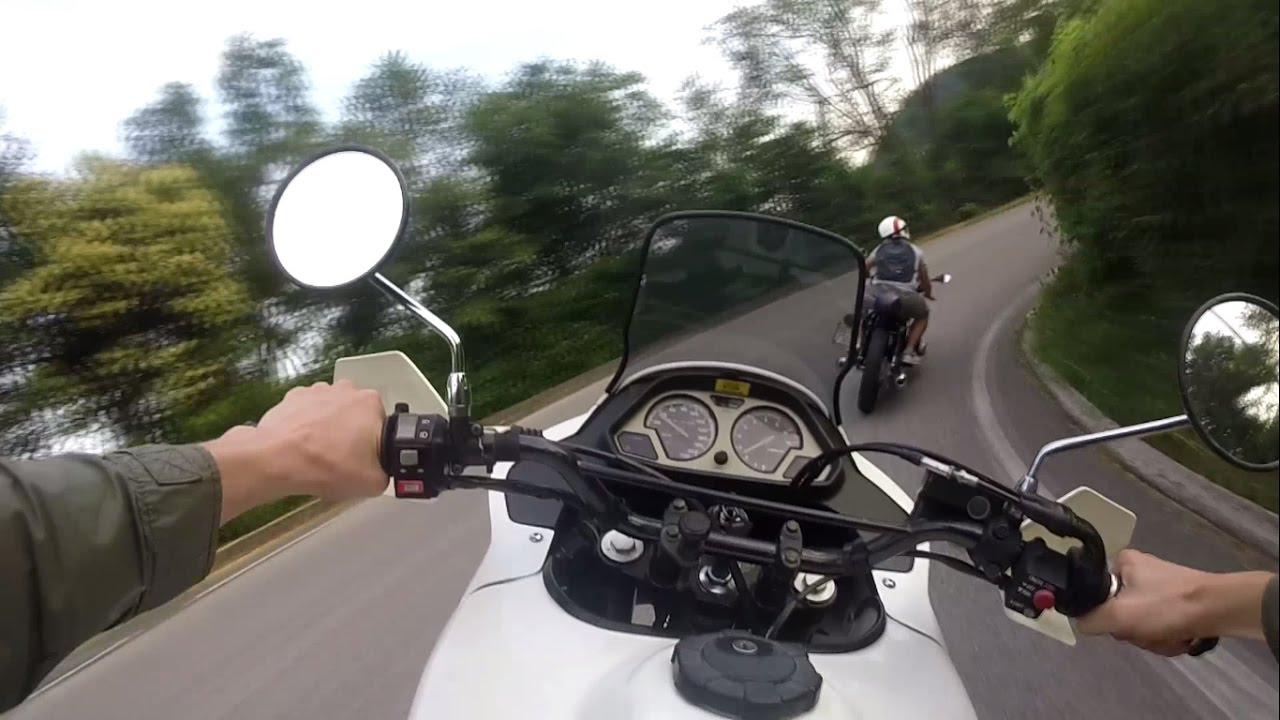 YAMAHA XTZ 750 Super Tènèrè on board vs BMW R100 [HD]