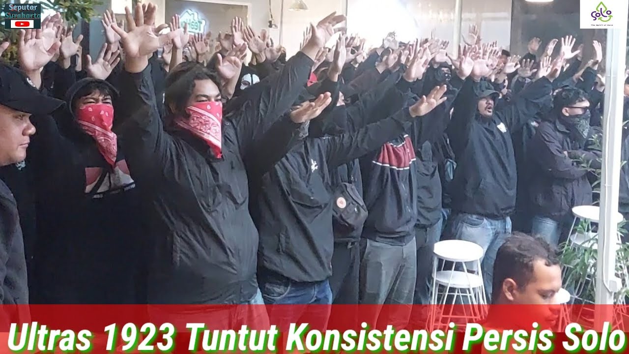 Ratusan Suporter Ultras Geruduk Manajemen Malam2, Bikin Panik Tuntut Laskar Sambernyawa Berbenah
