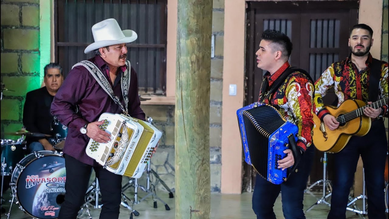 Los Tercos & Los Invasores de Nuevo Le&oacute;n - Yo le Prometo (Video Oficial)