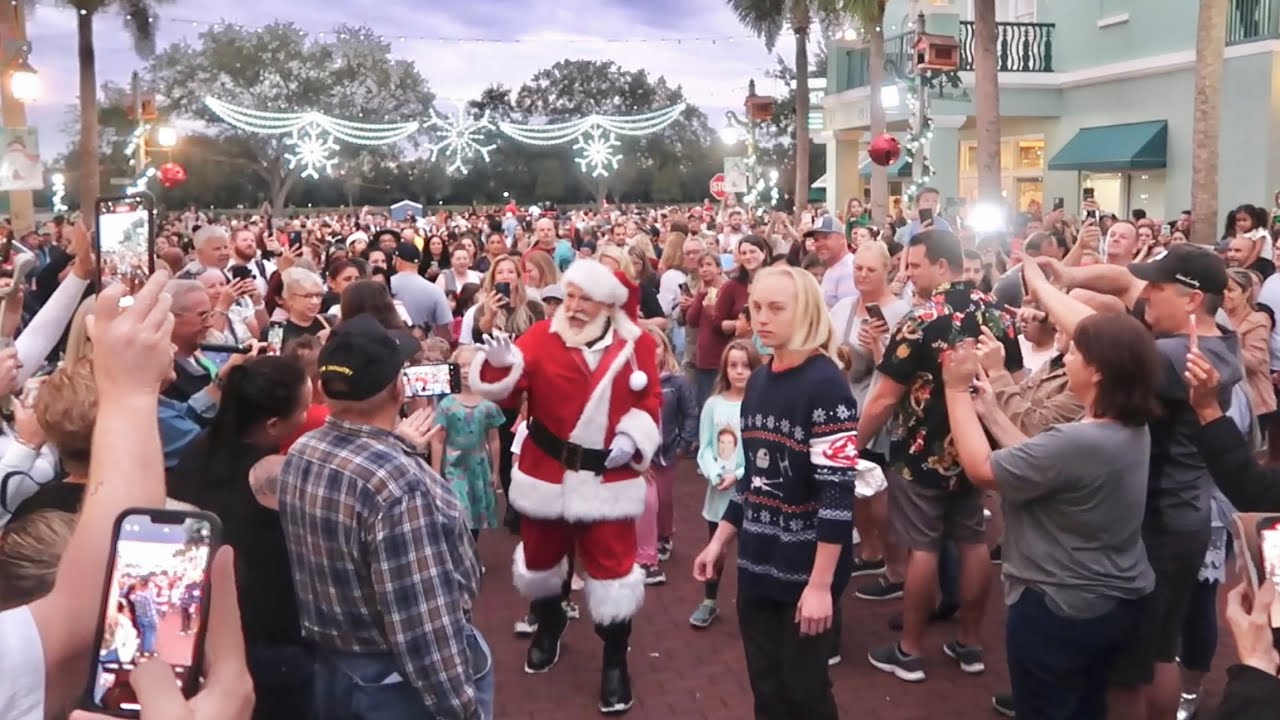 The Wild Christmas Kickoff In Celebration - Santa Arrives & Tree Lighting / First 