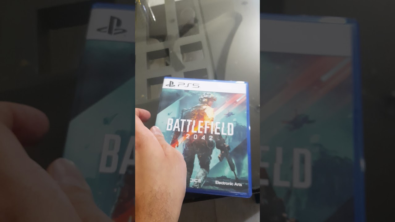 Battlefield 2042 unboxing PS5 disc