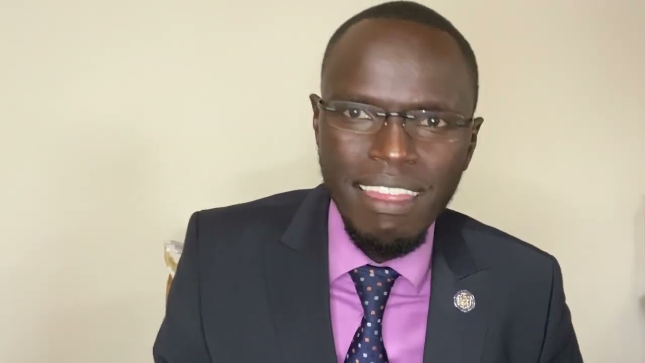 How to apply, empty and change a colostomy bag