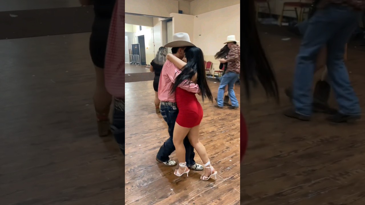 Bailando Cumbia