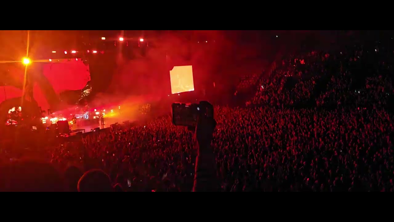 Renegades - ONE OK ROCK (DETOX WORLD TOUR IN PARIS) 10102025