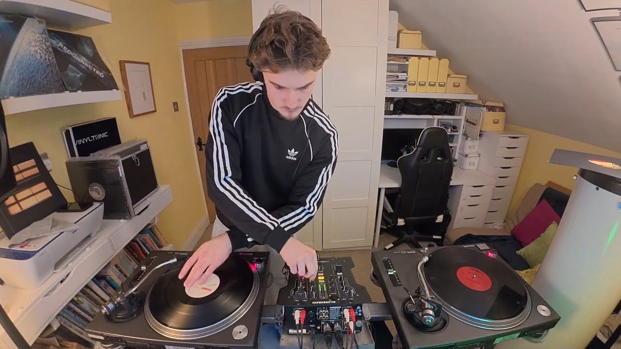 Vinyl only soulful dnb mix 