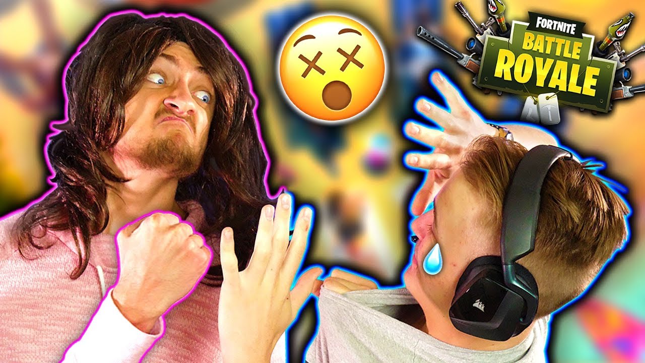 Mom Abusing A REAL CHILD on Fortnite! *Mom Voice Impression*