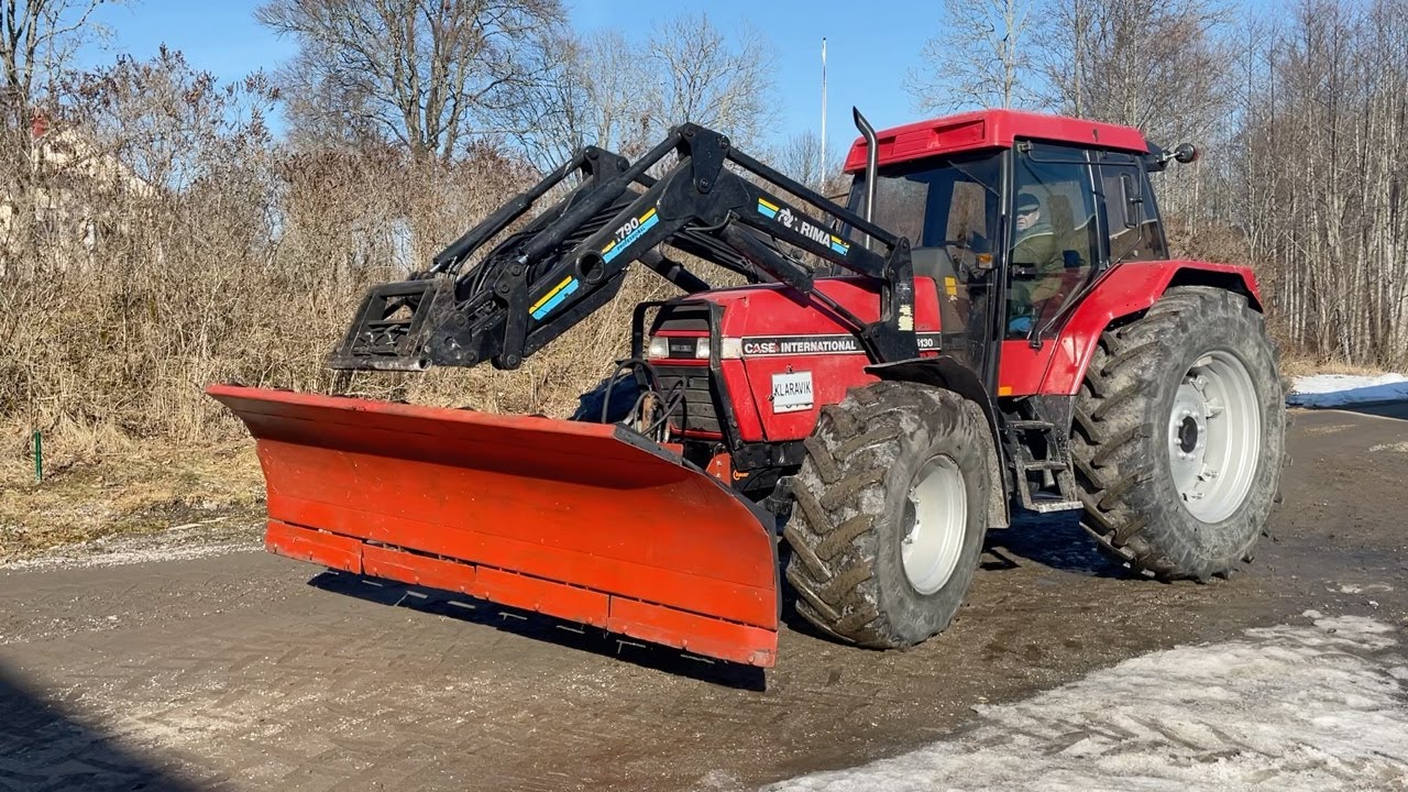 Köp Traktor Case IH 5130A med trimalastare och Holms snöblad på Klaravik