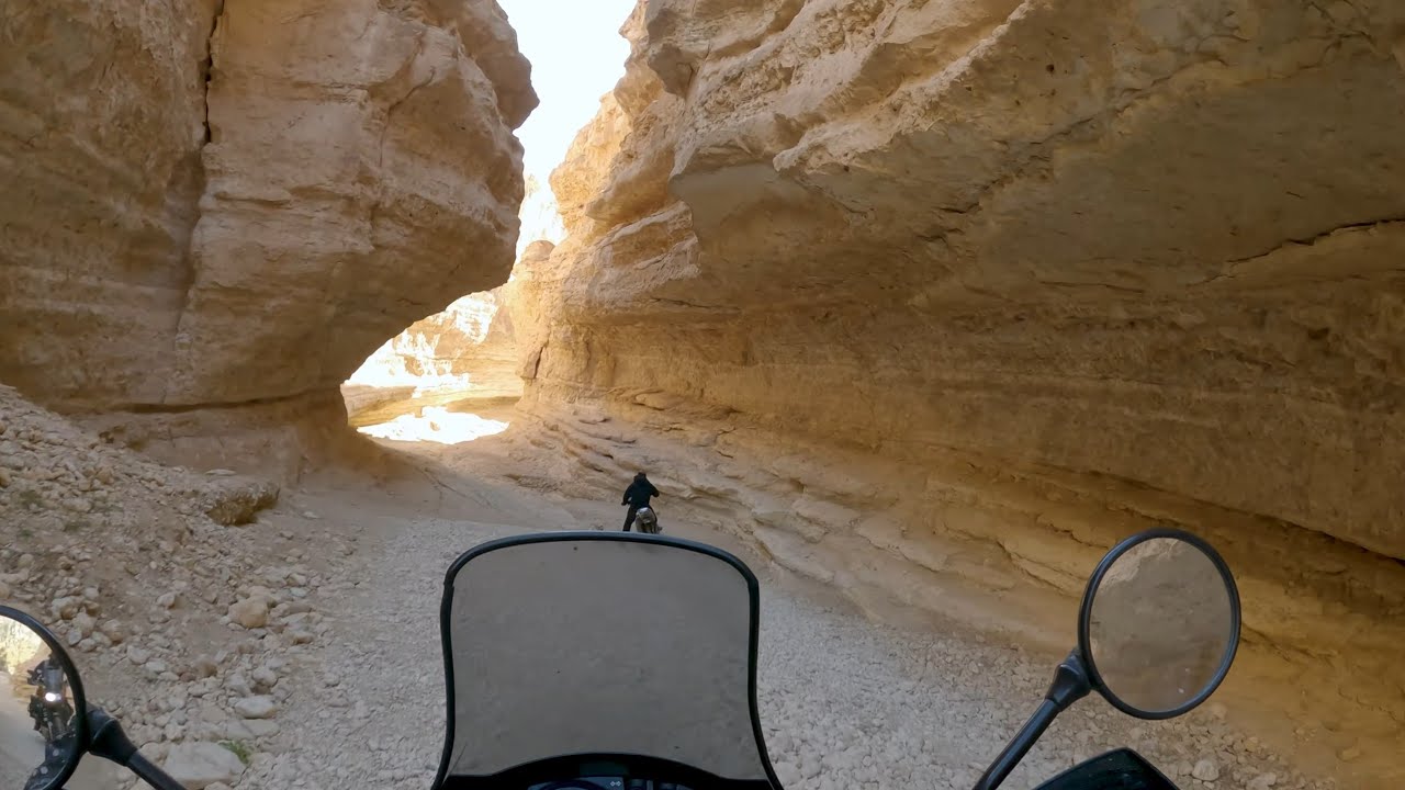 A Motorcycle Adventure: Tunisia - Ep.06 Dentro al canyon (KLE 500)