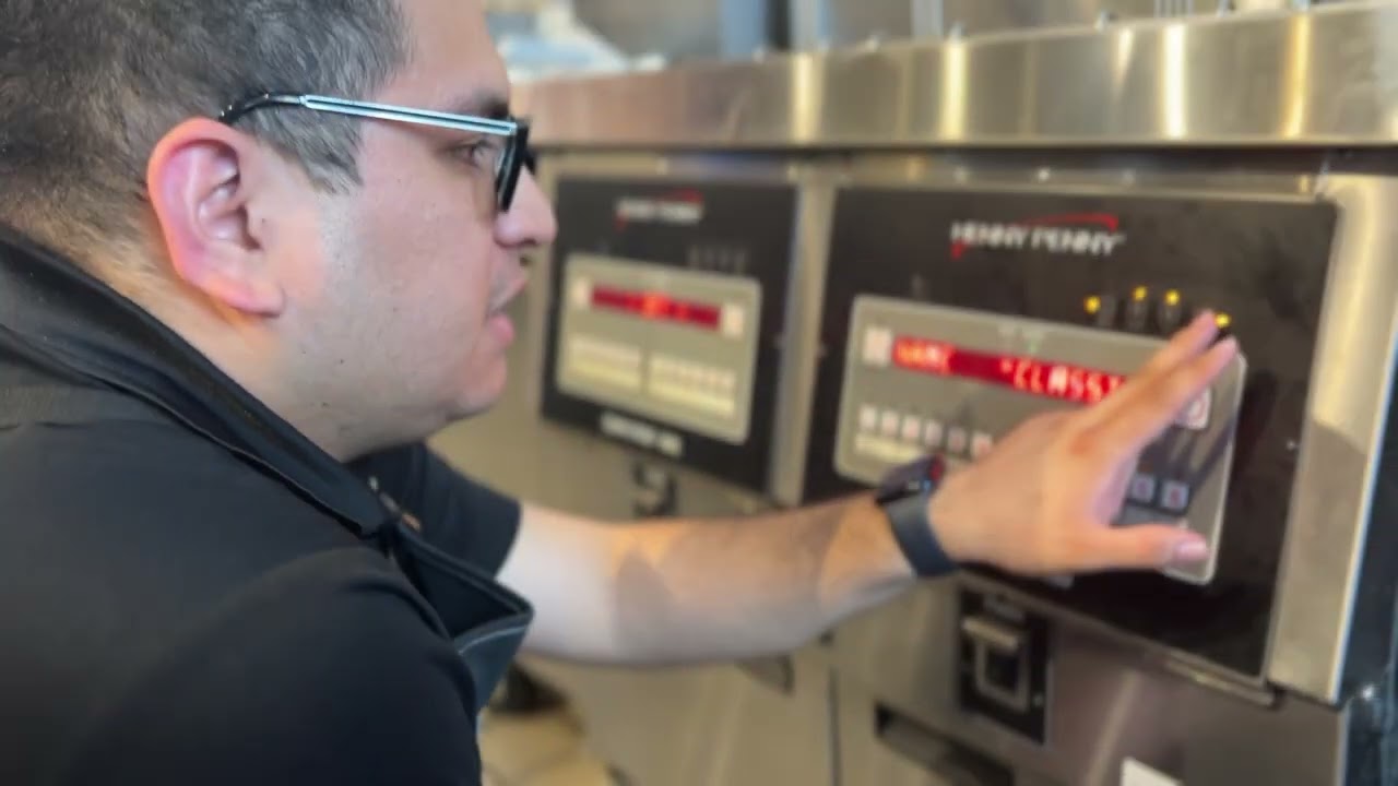 Como programar los tiempos de una ~freidora eléctrica Henny Penny Electric Fryer~ Estados Unidos 🤓