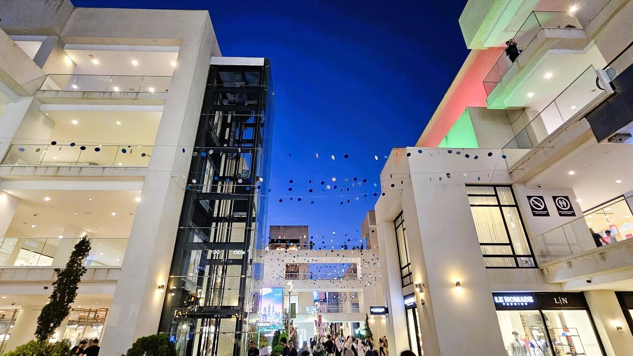 تابعو آخر صور عن واحد من أجمل و أكبر المولات في الجزائرCHERAGA GARDEN CITY MALL