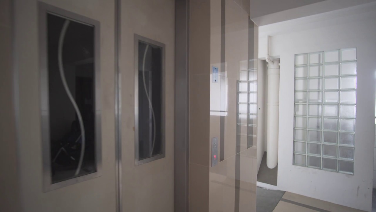 Singapore, BLOCK 180C Rivervale Crescent, FUJITEC elevator - going down