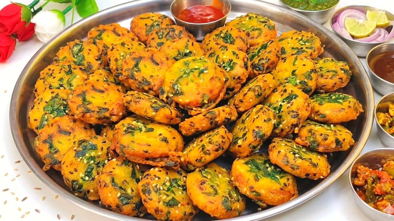 पोहा में बेसन घोल कर डाल दो और बनाओ इतना क्रिस्पीनाश्ता कि मेहमान भी पूछेंगे कैसे बनाया।poha besan 