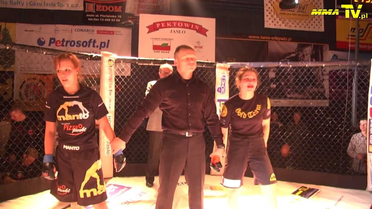 Agnieszka Niedźwiedź vs Agnieszka Sobczyk - Coloseum XI